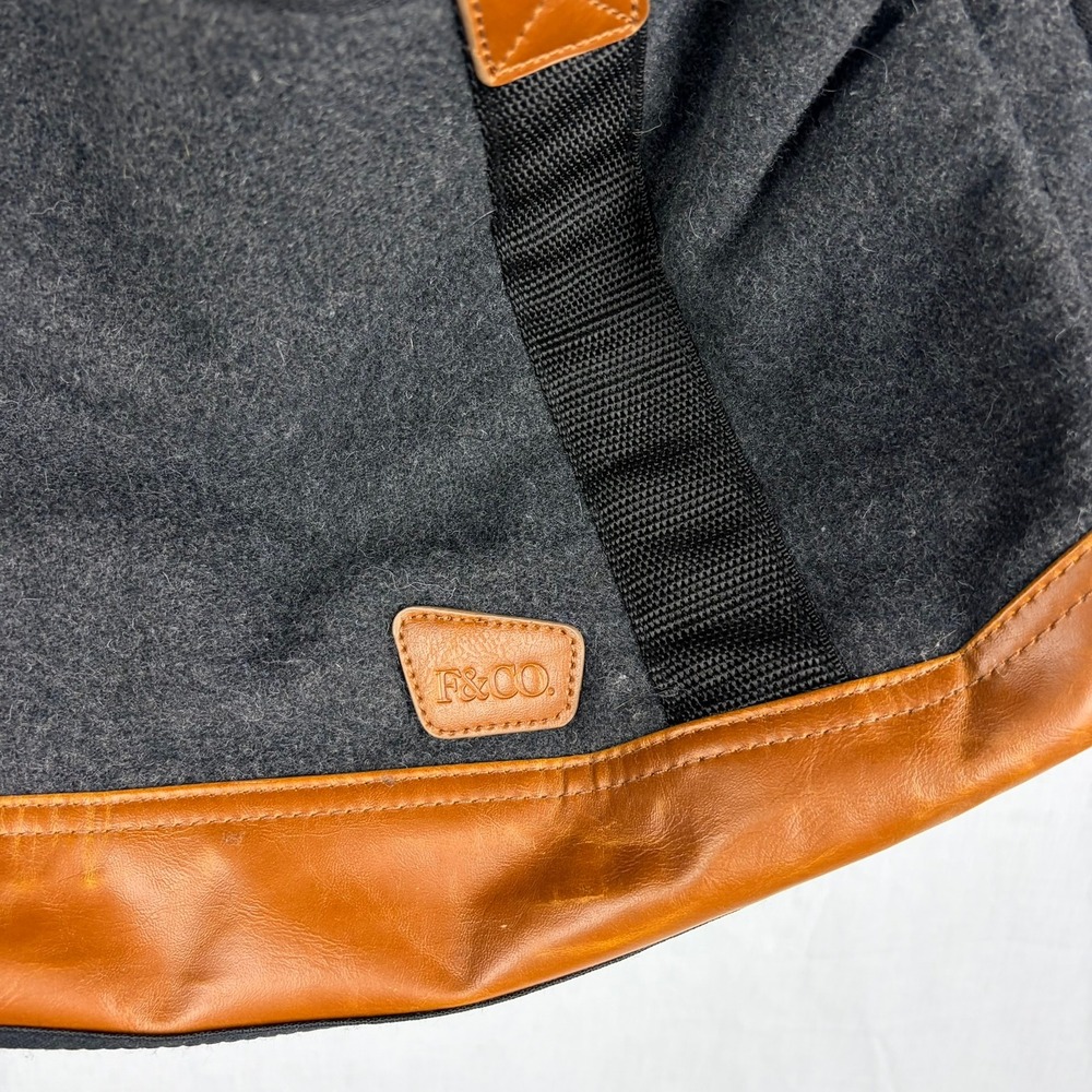 F&CO Charcoal Gray Wool Felt Duffel Bag Tan Leather Trim Weekend Travel Carry On - Picture 5 of 9